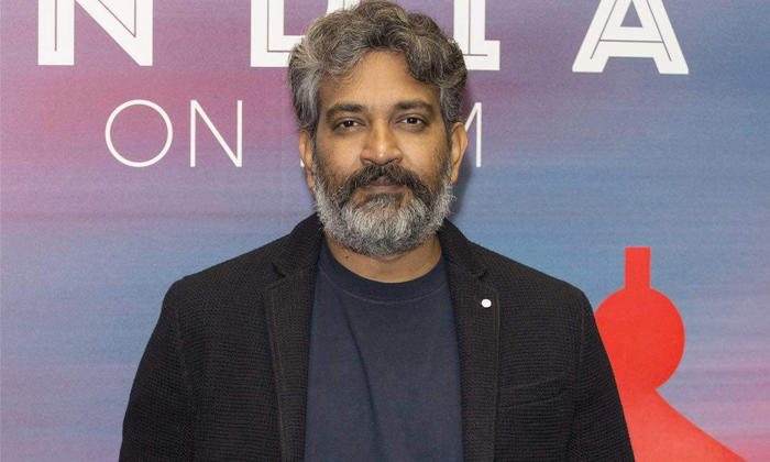 Learn How To Be Confident By Seeing Director Rajamouli Details, Rajamouli , Dire Learn How To Be Confident By Seeing Director Rajamouli Details, Rajamouli , Dire-TeluguStop.com