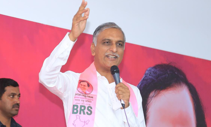  Narsapur Mla Met With Minister Harish Rao..!-TeluguStop.com