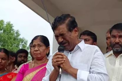  Station Ghanpur Mla Rajaiah Crying..!-TeluguStop.com