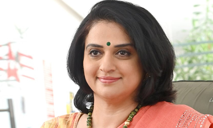 Telugu Actresspavitra, Malli Pelli, Naresh, Pavitra Lokesh, Registrar-Movie Telugu Actresspavitra, Malli Pelli, Naresh, Pavitra Lokesh, Registrar-Movie