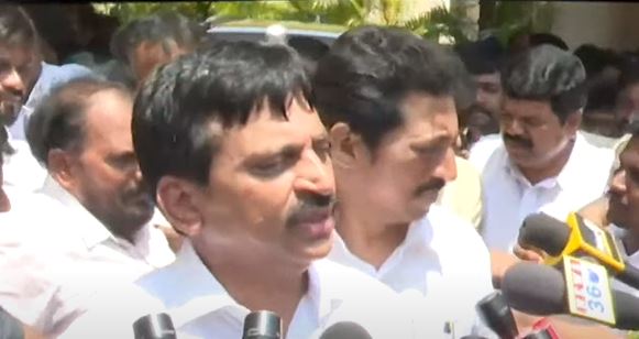  Kcr's Love For Rtc Workers Because There Are Elections..: Ponguleti-TeluguStop.com