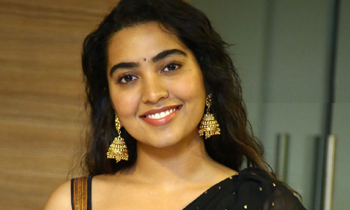  Sivatmika Rajasekhar Cant Stand It When Her Sister Grows Up What Happened-TeluguStop.com