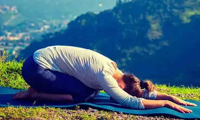  Do You Want To Quit Smoking But Try These Asanas, Smoking, Harmful To Health,-TeluguStop.com