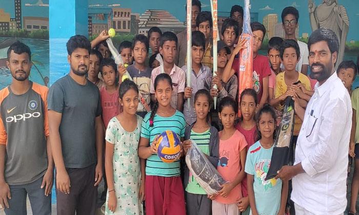  Distribution Of Sports Equipment To Children On The Occasion Of Professor Jayash-TeluguStop.com