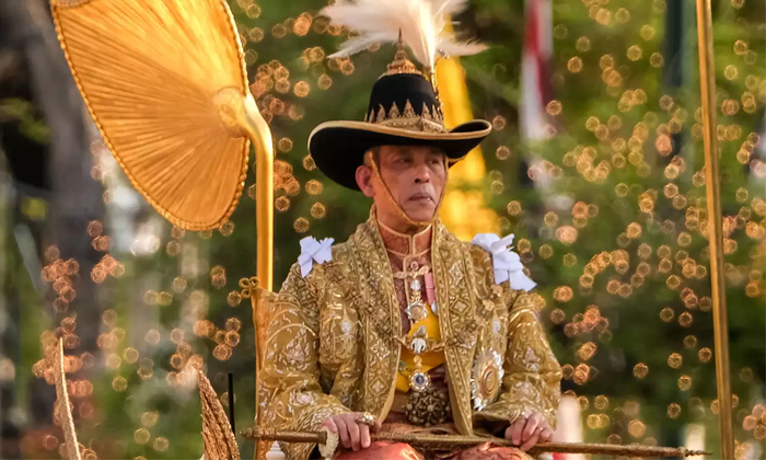  Thailand King Maha Vajiralongkorn Luxurious Life Style Will Make You Stun Detail-TeluguStop.com