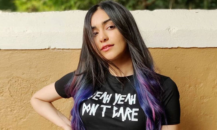  Adah Sharma: ఆ సమస్యతో బాధపడుతున్నా.. -TeluguStop.com