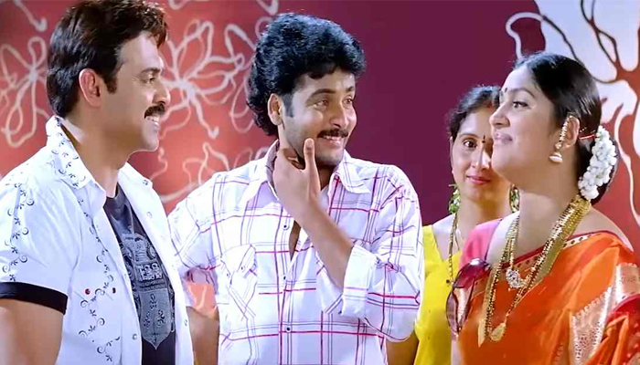  Tulasi Movie Kokapet Aunty Comedy Scene Viral After Kokapet Land Auction-TeluguStop.com