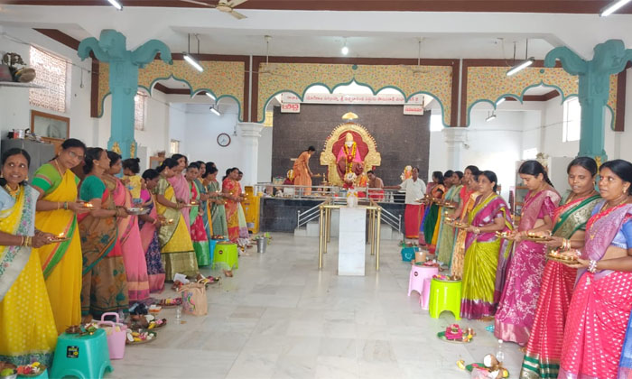  Varalakshmi Vratam At Sri Shirdi Saibaba Temple Ellareddy Peta, Varalakshmi Vrat-TeluguStop.com