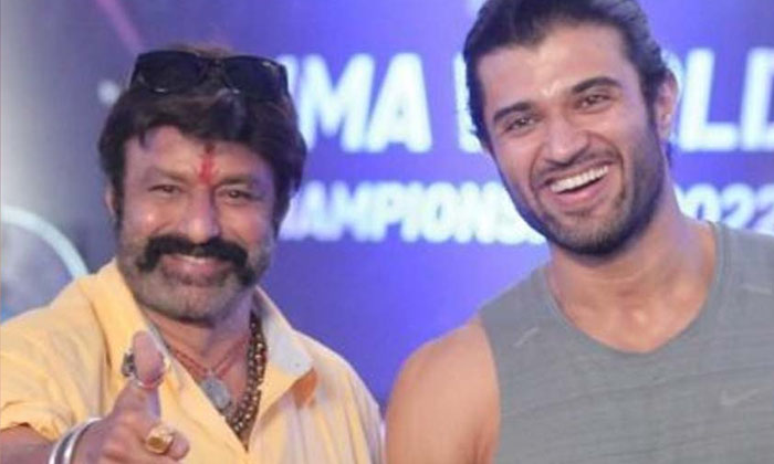  Vijay Deverakonda Intresting Comments Balakrishna In Kushi Promotions-TeluguStop.com