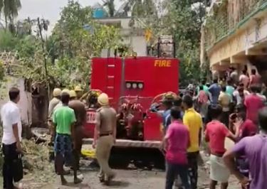  Fatal Accident In West Bengal..six People Died-TeluguStop.com