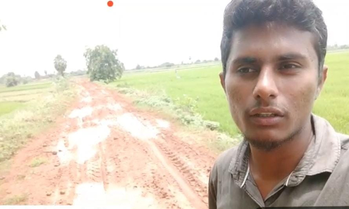  A Selfie Video Of A Young Man Has Gone Viral On The Plight Of The Road , Young M-TeluguStop.com