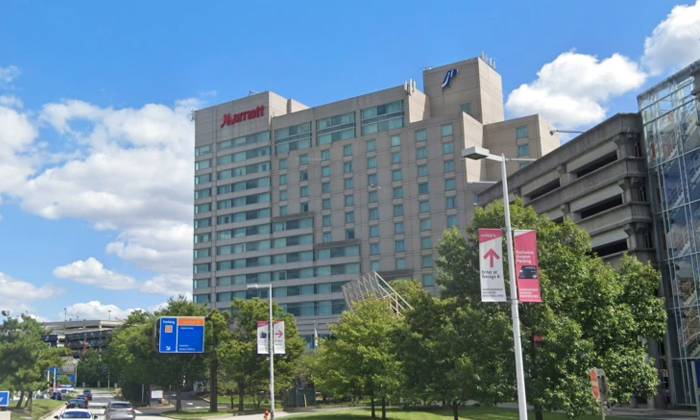 Telugu American, Attendant, Hotel, Nri, Sock Mouth, Sudden-Telugu NRI