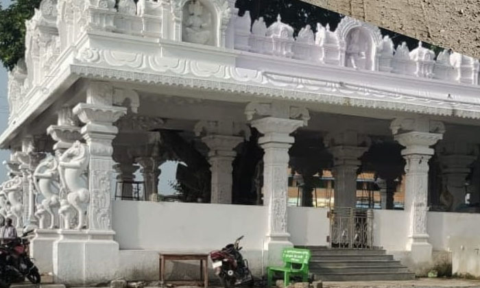  Dandu Maisamma Temple Idol Installation In Haste , Atmakur (s) Mandal , Suryapet-TeluguStop.com