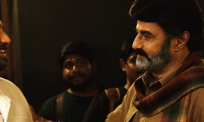  Balakrishna Surprise Visit To Vishwak Sen Gangs Of Godavari Sets-TeluguStop.com