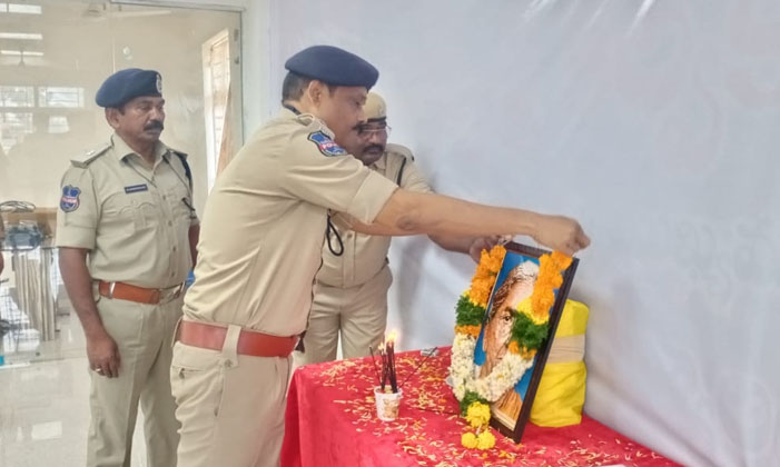  Chakali Ilamma Jayanti Celebrations At District Police Office , Chakali Ilamma-TeluguStop.com