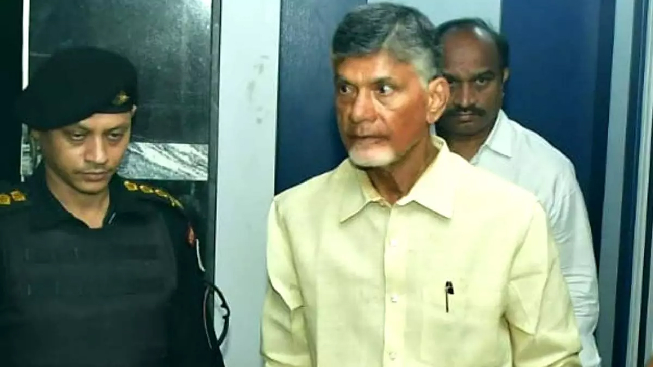  Ap Cid Interrogates Ex Cm Chandrababu For Second Day In Jail-TeluguStop.com