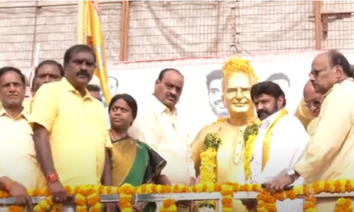  Telugu Desam Legislature Pays Tribute To Ntr Statue , Chandrababu Arrest , Ntr-TeluguStop.com