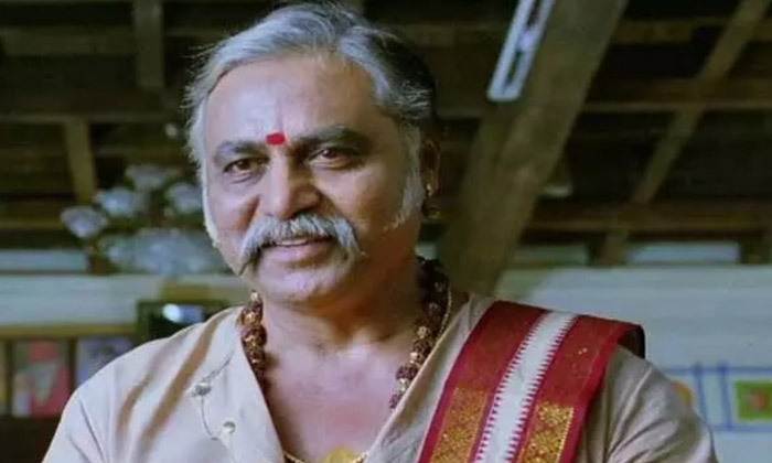 Telugu Gabber Singh, Harish Shankar, Pawan Kalyan, Suhasini, Tollywood-Movie