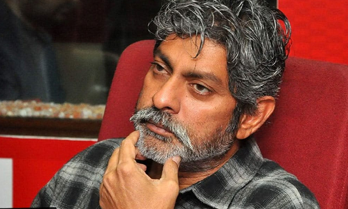  Jagapathi Babu Dubbing In Arvinda Sametha Top Secrets , Jagapathi Babu, Tollywoo-TeluguStop.com