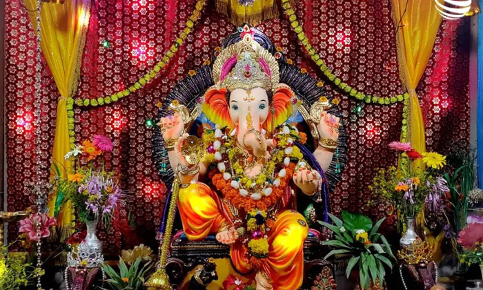  Are You Putting A Ganesha Idol In Your House For Ganesha Chavithi But Know Which-TeluguStop.com
