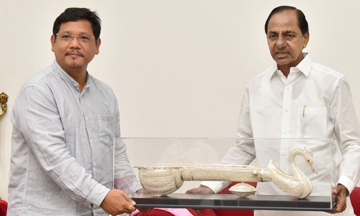  Meghalaya Cm Sangma Met With Cm Kcr At Pragati Bhavan Details, Meghalaya Cm Sang-TeluguStop.com