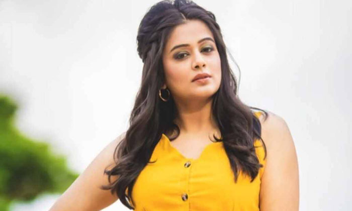 Telugu Ayesha, Evare Athagadu, Kollywood, Mustafa Raj, Priyamani, Tollywood-Movi