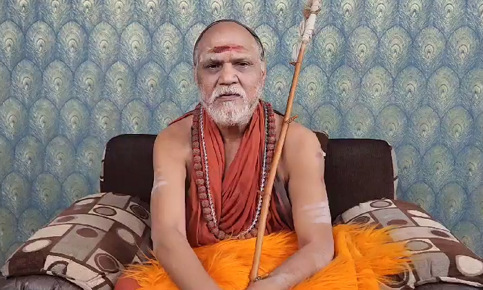  Swaroopanandendra Swamy Fires On Uday Nidhi Stalin Comments On Sanatan Dharma, S-TeluguStop.com