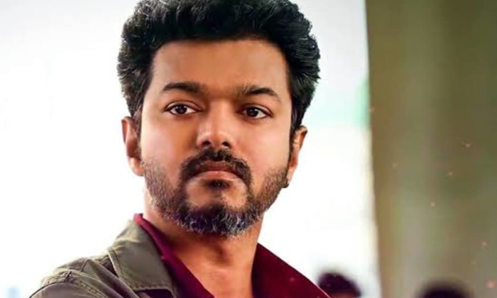  Tamil Top Hero Vijay Entering Into Politics, Thalapathy Vijay, Venkat Prabhu, Le-TeluguStop.com