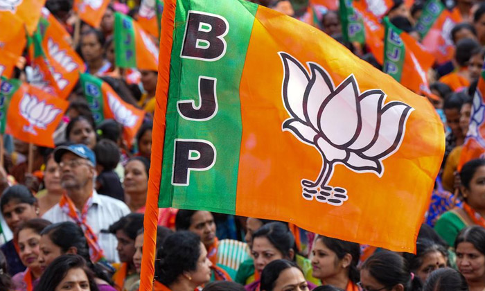  Confusion Of Secret Meetings In Bjp Are You In Charge , Telangana Bjp, Telangana-TeluguStop.com