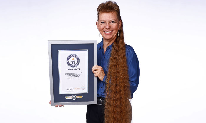 Tennessee woman sets record for worlds longest female mullet detailss
