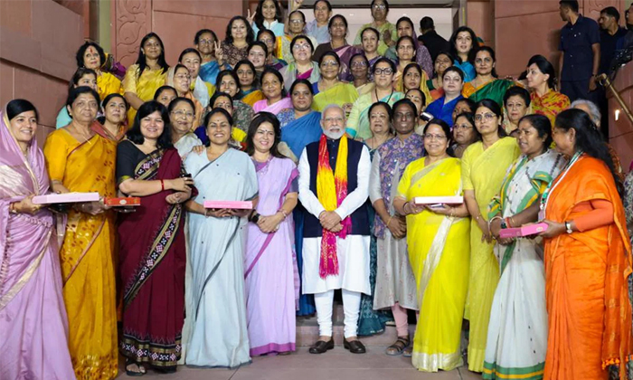  Womens Reservation Bill To Be Implemented After Demilitation Details, Bjp, Naren-TeluguStop.com