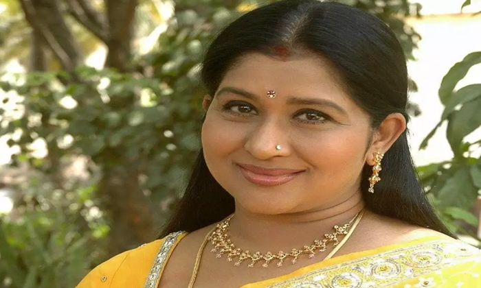  Actress Kavitha Sensational Comments About Sad Incident In Career Details Here-TeluguStop.com
