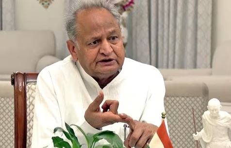  Court Notices To Rajasthan Cm Ashok Gehlot..!-TeluguStop.com