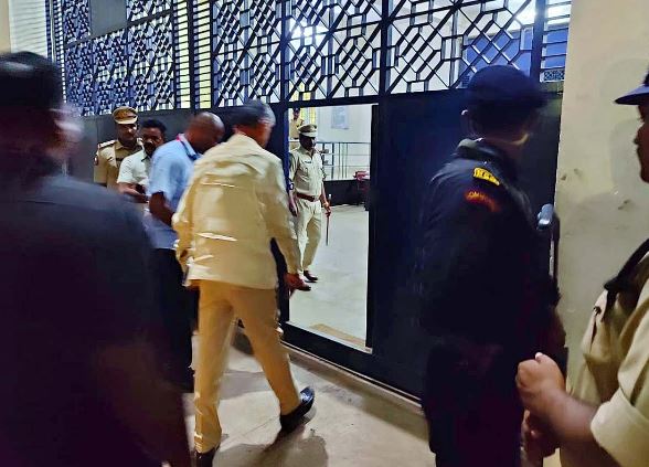  Chandrababu's Remand Has Been Extended For Another Two Days-TeluguStop.com