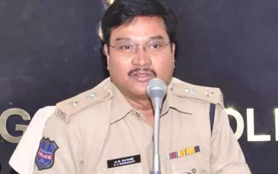  Attack On Educational Institution Is Not Right..: Warangal Cp Ranganath-TeluguStop.com