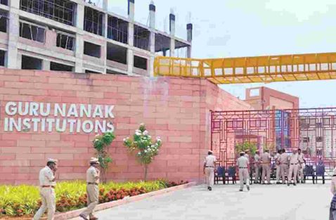 Tension At Ibrahimpatnam Guru Nanak College, Rangareddy District Tension At Ibrahimpatnam Guru Nanak College, Rangareddy District-TeluguStop.com