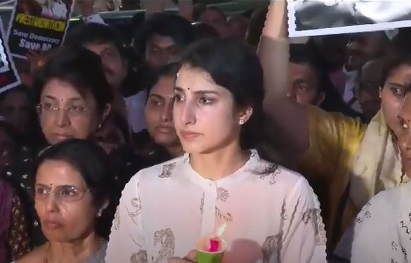 It Is Not Appropriate For Ycp To Joke About Democracy..: Nara Brahmani It Is Not Appropriate For Ycp To Joke About Democracy..: Nara Brahmani-TeluguStop.com