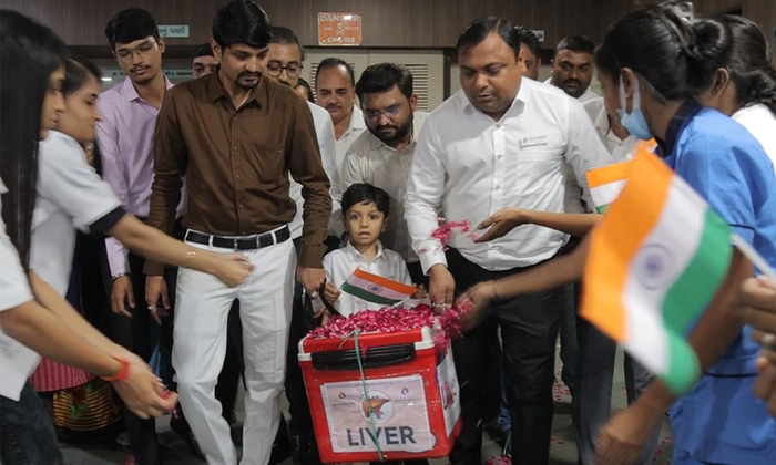  5 Day Old Brain Dead Newborn Donates Organs In Surat Details, Brain Dead Newborn-TeluguStop.com