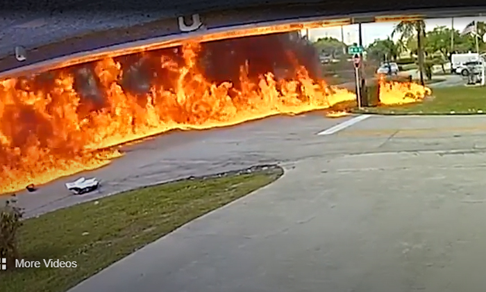  A Plane Crashed On An Suv On The Road Shocking Video Viral, Latest News, Trendin-TeluguStop.com