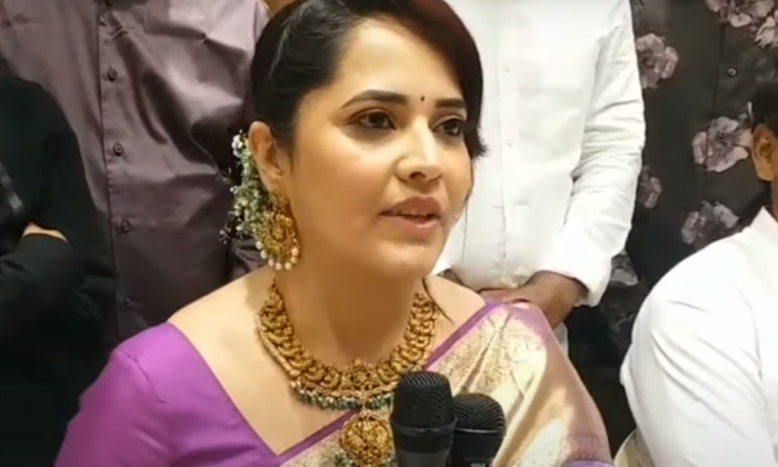 Telugu Anchoranasuya, Jabardasth, Nandyal, Pushpa, Mall, Tollywood-Movie