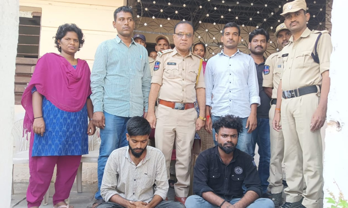  Arrest Of Sellers And Transporters Of Dry Cannabis, Cannabis, Arrest, Rajanna Si-TeluguStop.com