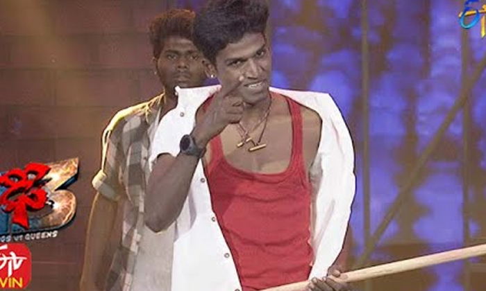  Dhee Dance Coreographer Manikanta Helping Poor And Orphan Kids, Manikanta, Dhee-TeluguStop.com