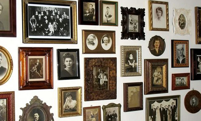  Do You Know What Happens If You Frame The Photos Of The Deceased Along With The-TeluguStop.com