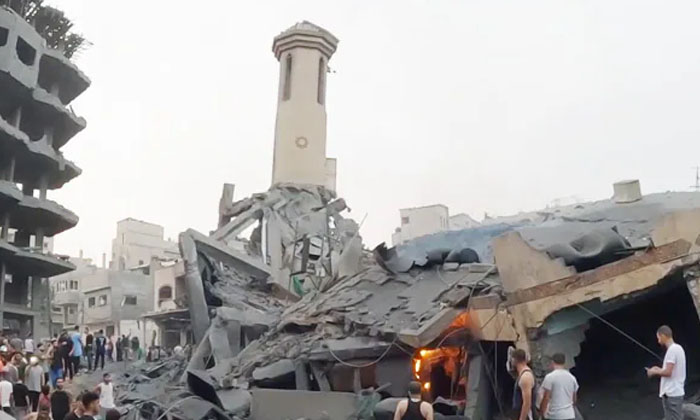  A Huge Explosion In A Mosque In Gaza , Hamas, Israel, Idf, Gaza , India , Amer-TeluguStop.com