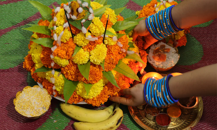  How Does Bathukamma Is Linked With Telangana Culture And Tradition Details, Bat-TeluguStop.com
