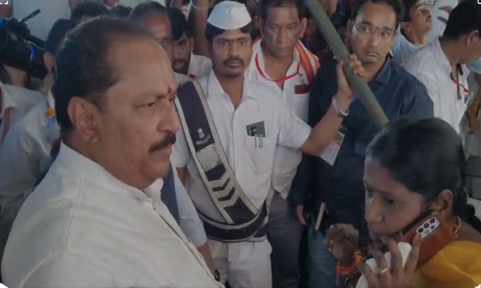  Minister K. Satyanarayana Inspected The Lines On Indrakiladri , Indrakiladri ,-TeluguStop.com
