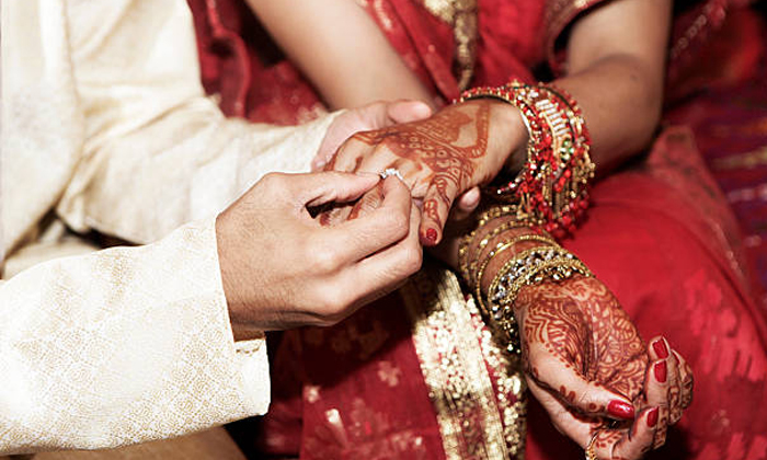 Telugu Baba Fakruddin, Hyderabad, Love, Madhuranagar, Relationship, Si Iqbal-Lat