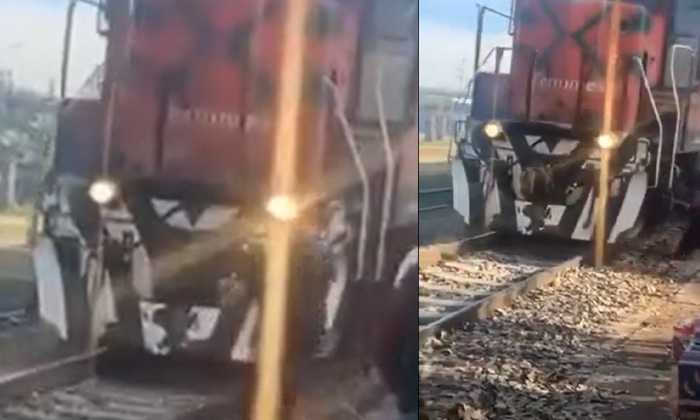  Man Hit By Train While Making Video,viral Video,life Risk,social Media,viral,tra-TeluguStop.com