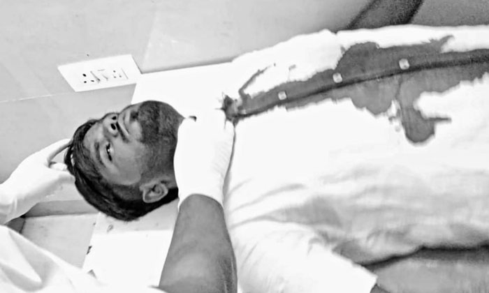  A Young Man Who Slashed His Friend's Throat While Under The Marijuana Intoxicati-TeluguStop.com