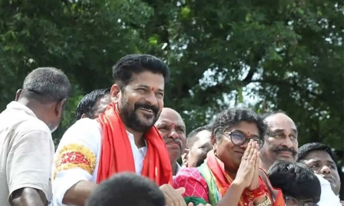  Revanth Reddy Promised Palvai Sravanti Minister Seat And Cheated Details, Revant-TeluguStop.com